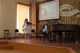 Гарина А. (скрипка), Черкасова О. (фортепиано)